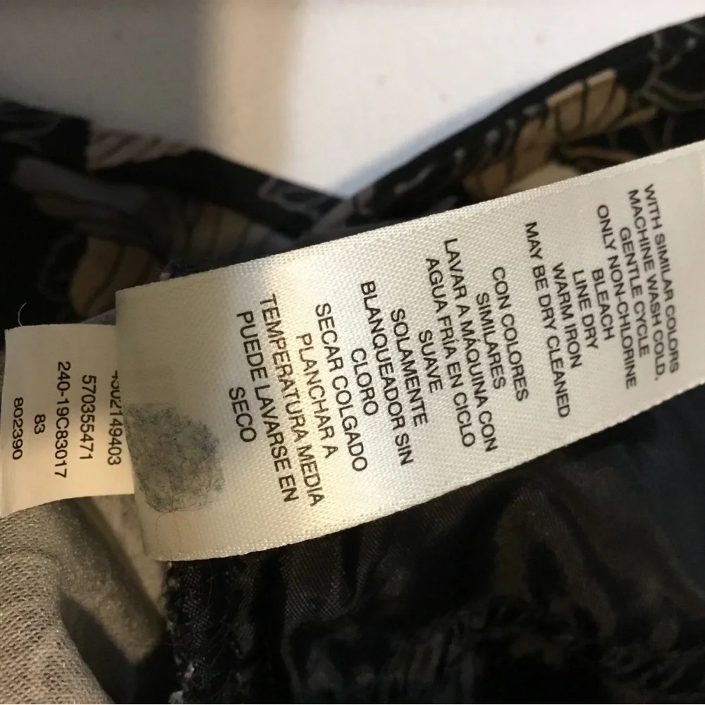 Chico's Black Floral Leaf Print Ankle Pants